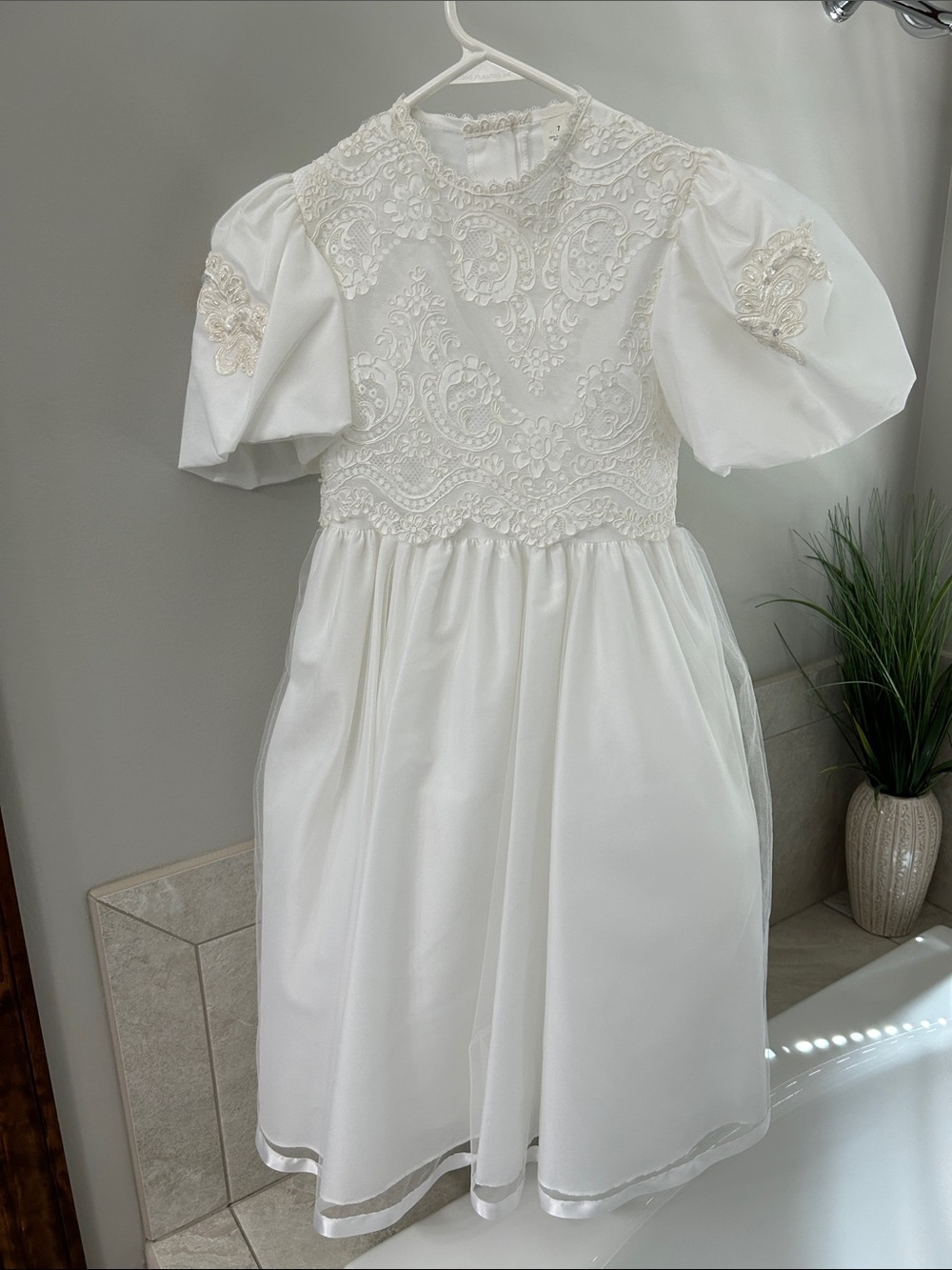 Girls Communion White Embroidered Puff-Sleeve Dress